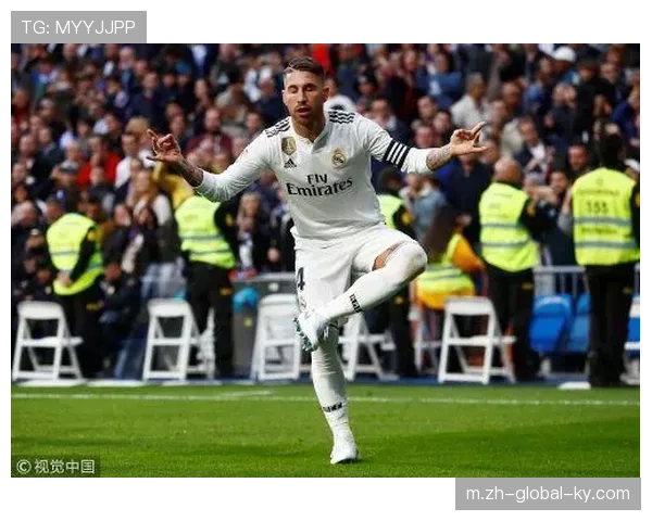 维尼修斯破门后投诉离场 本菲卡主场出现戏剧性一幕 维尼修斯破门后投诉离场 本菲卡主场出现戏剧性一幕