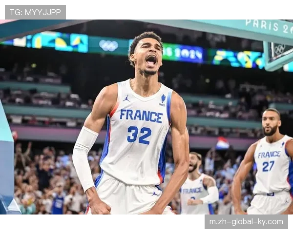 马刺文班亚马右脚踝酸痛出战成疑 内线攻防核心状态存疑 马刺文班亚马右脚踝酸痛出战成疑 内线攻防核心状态存疑